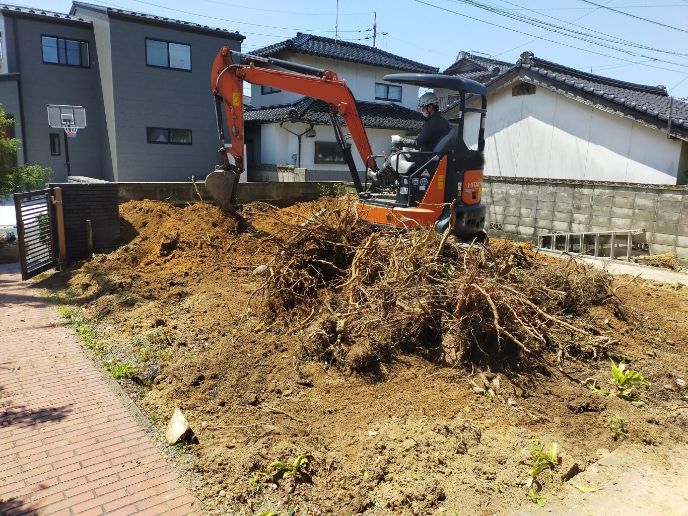 出雲市で庭じまい 庭木の抜根